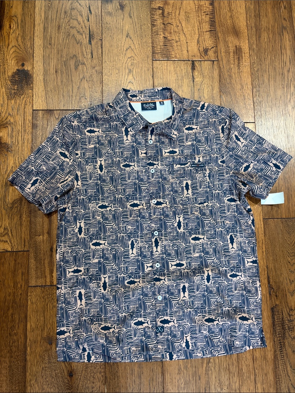 Salt Life Navy & Beige Short-Sleeve Button-Down with Fish Print